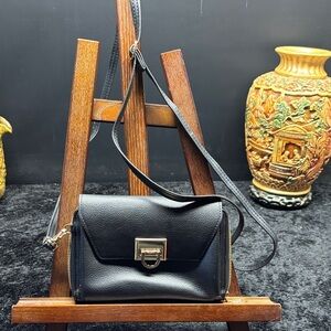 Elegant Black Leather Crossbody Bag